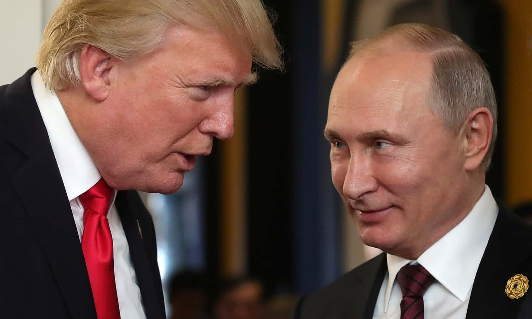 Trump And Putin At APEC Conference